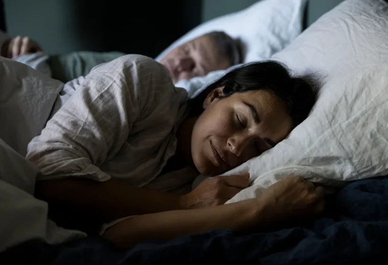 Estudio revela cuánto dormir y hacer ejercicio para prevenir la demencia