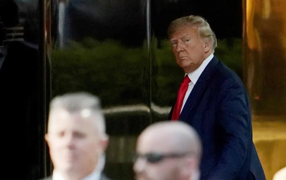 Qué se sabe sobre la acusación a Donald Trump antes de su comparecencia judicial